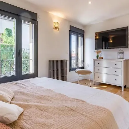 Jo 2024 - Maison D'architecte Avec Jardin